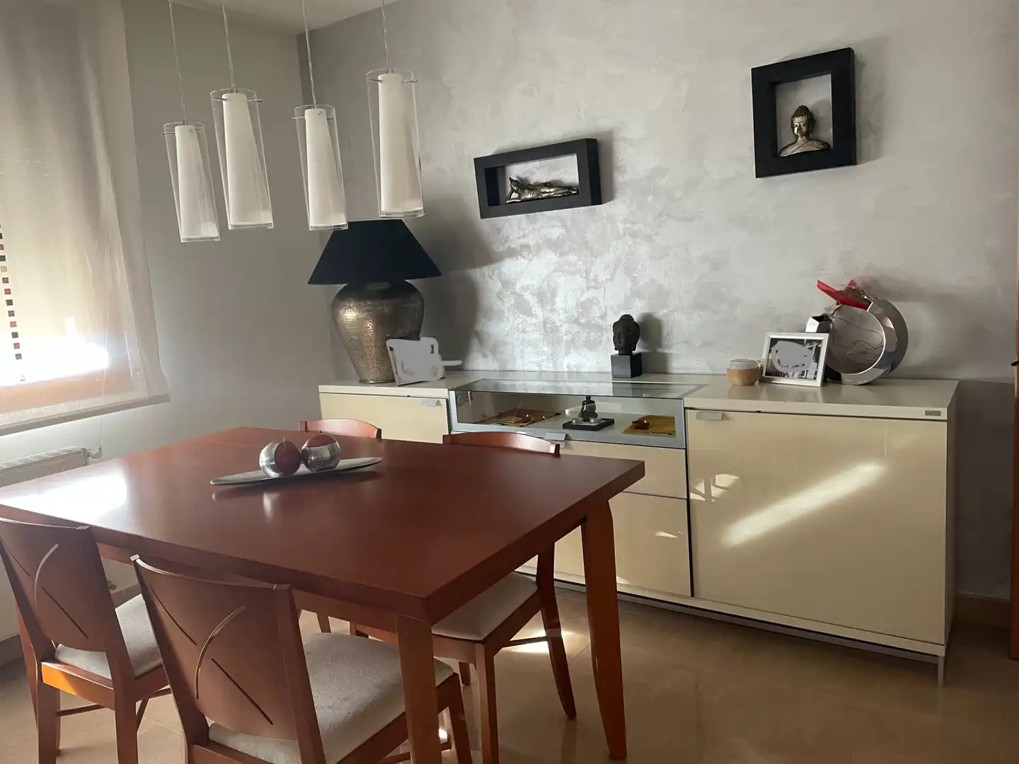 Comedor de Casa o chalet en venta en Llambilles con Aire acondicionado, Calefacción y Jardín privado