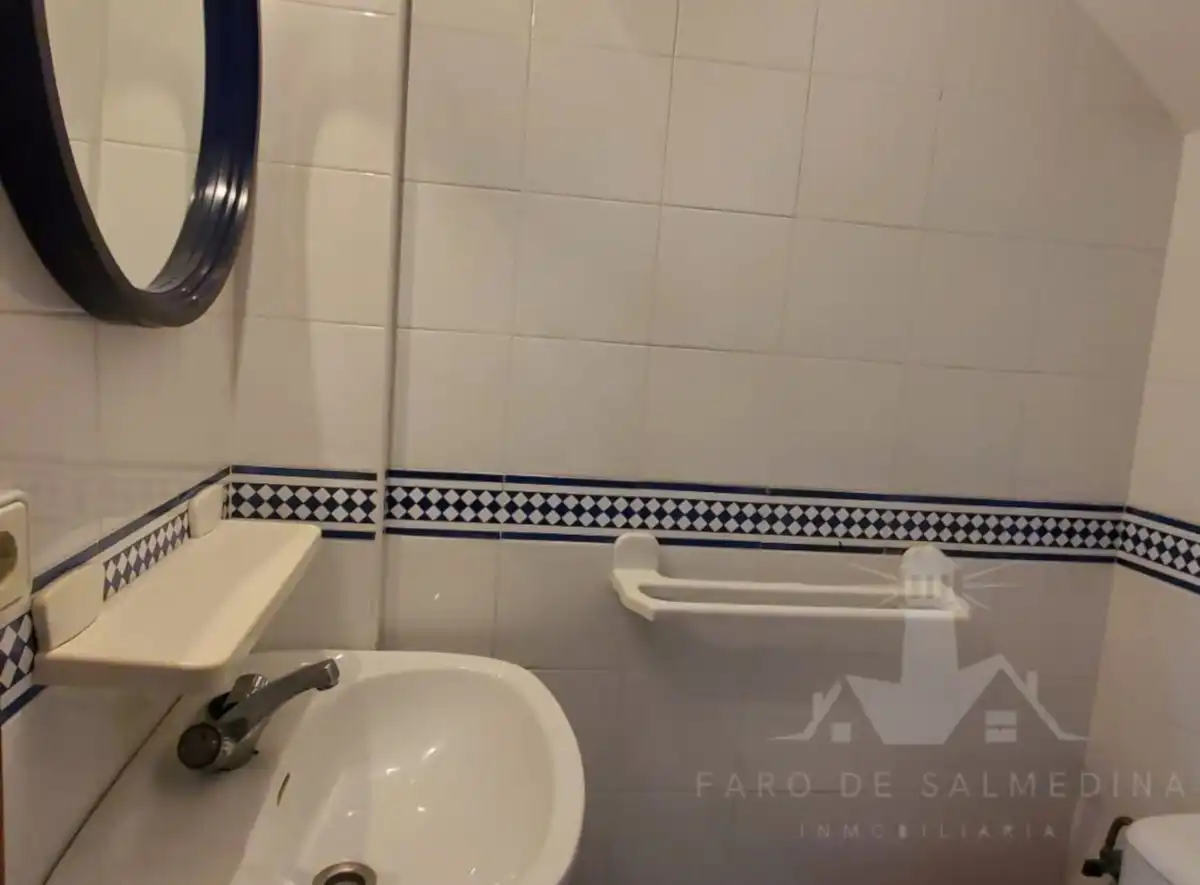 Bany de Pis en venda en Chipiona amb Moblat