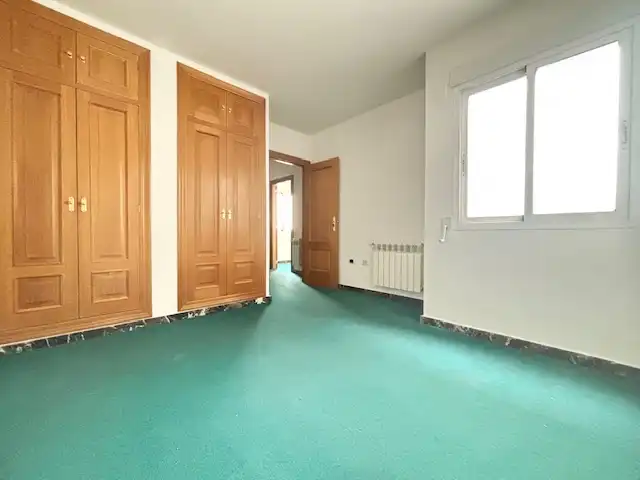 Habitación de Dúplex en venta en Castellón de la Plana / Castelló de la Plana con Calefacción y Terraza
