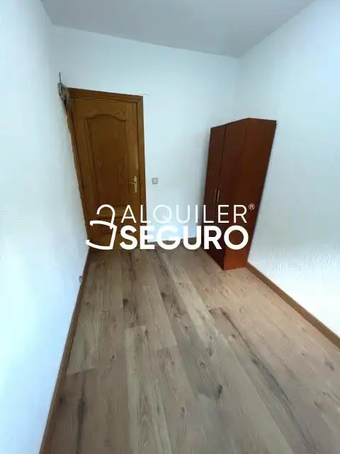 Bedroom of Flat for rent in Getafe  with Air Conditioner, Heating and Terrace