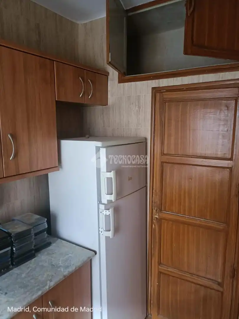 Kitchen of Flat for sale in Madrid
