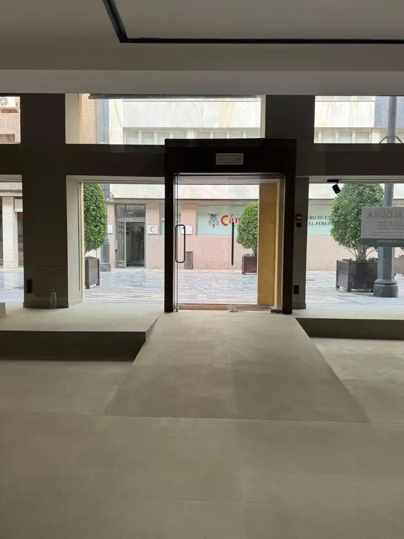 Local commercial à louer à Plaza Castellini 10, imagen 19