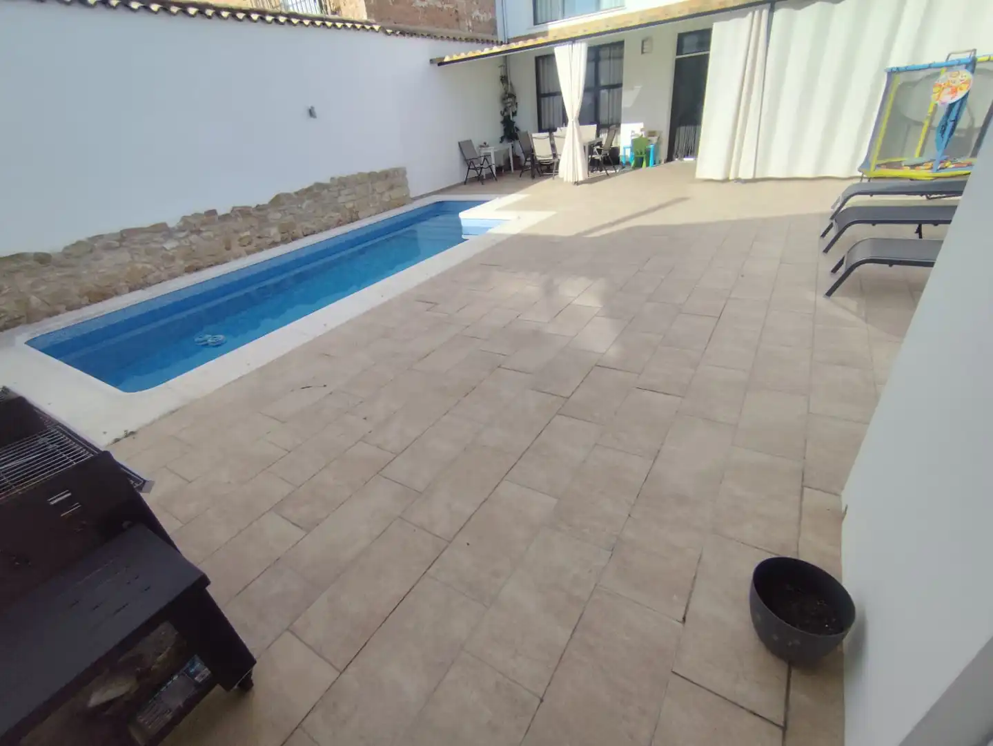 Swimming pool of Houses for sale in Úbeda  with Air Conditioner, Heating and Parquet flooring