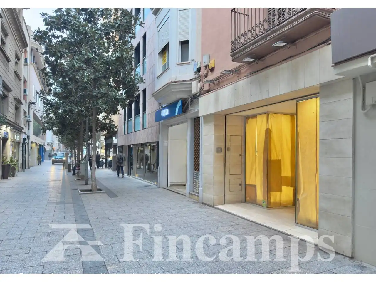 Business premises to rent in Calle Gracia 22