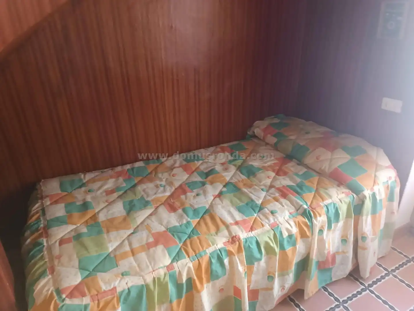 Dormitori de Casa o xalet en venda en El Burgo amb Terrassa i Moblat