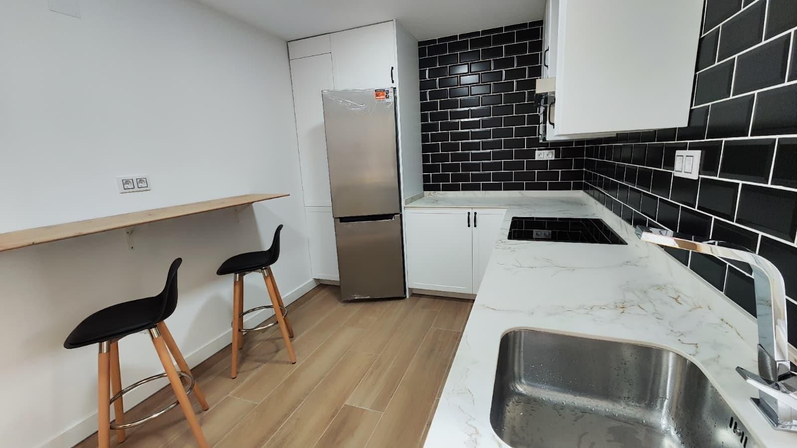 Cocina de Piso de alquiler en León Capital  con Calefacción y Terraza