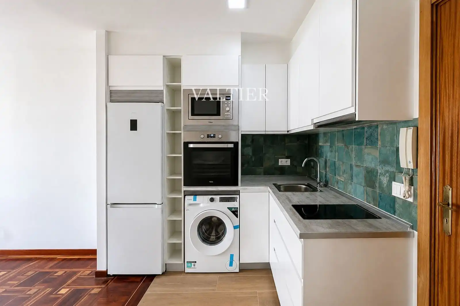 Cocina de Piso de alquiler en Madrid con Aire acondicionado, Terraza y Amueblado