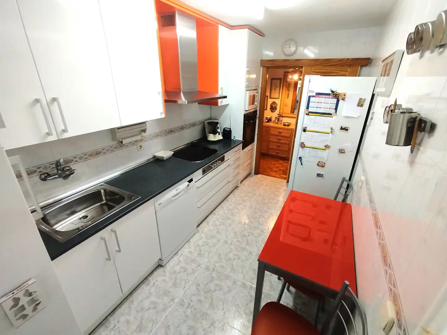 Küche von Wohnung zum Verkauf in Móstoles mit Klimaanlage, Heizung und Privatgarten