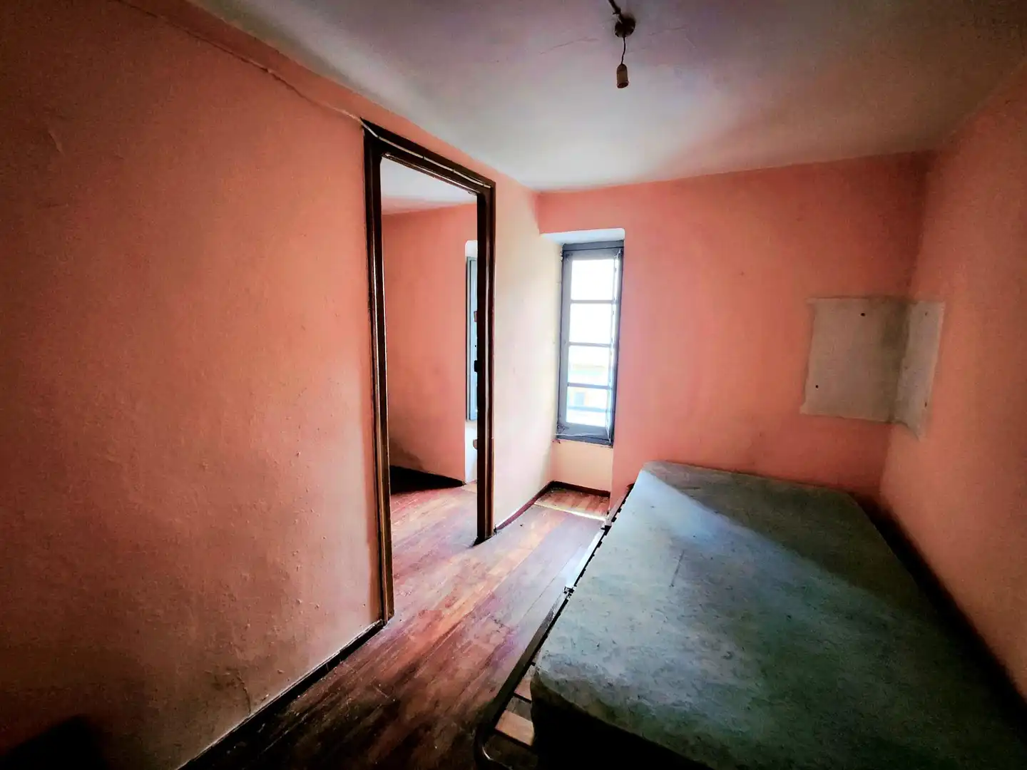 Habitación de Edificio en venta en Cangas del Narcea
