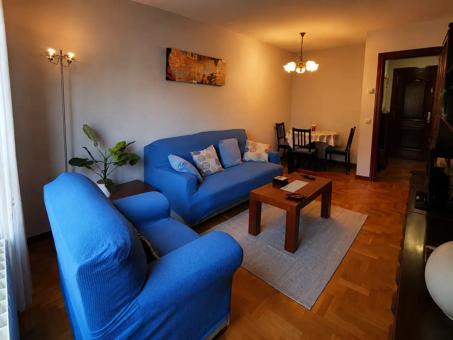 Living room of Flat for rent in Gijón   with Heating, Parquet flooring and Furnished