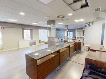 Local comercial en alquiler en Centro