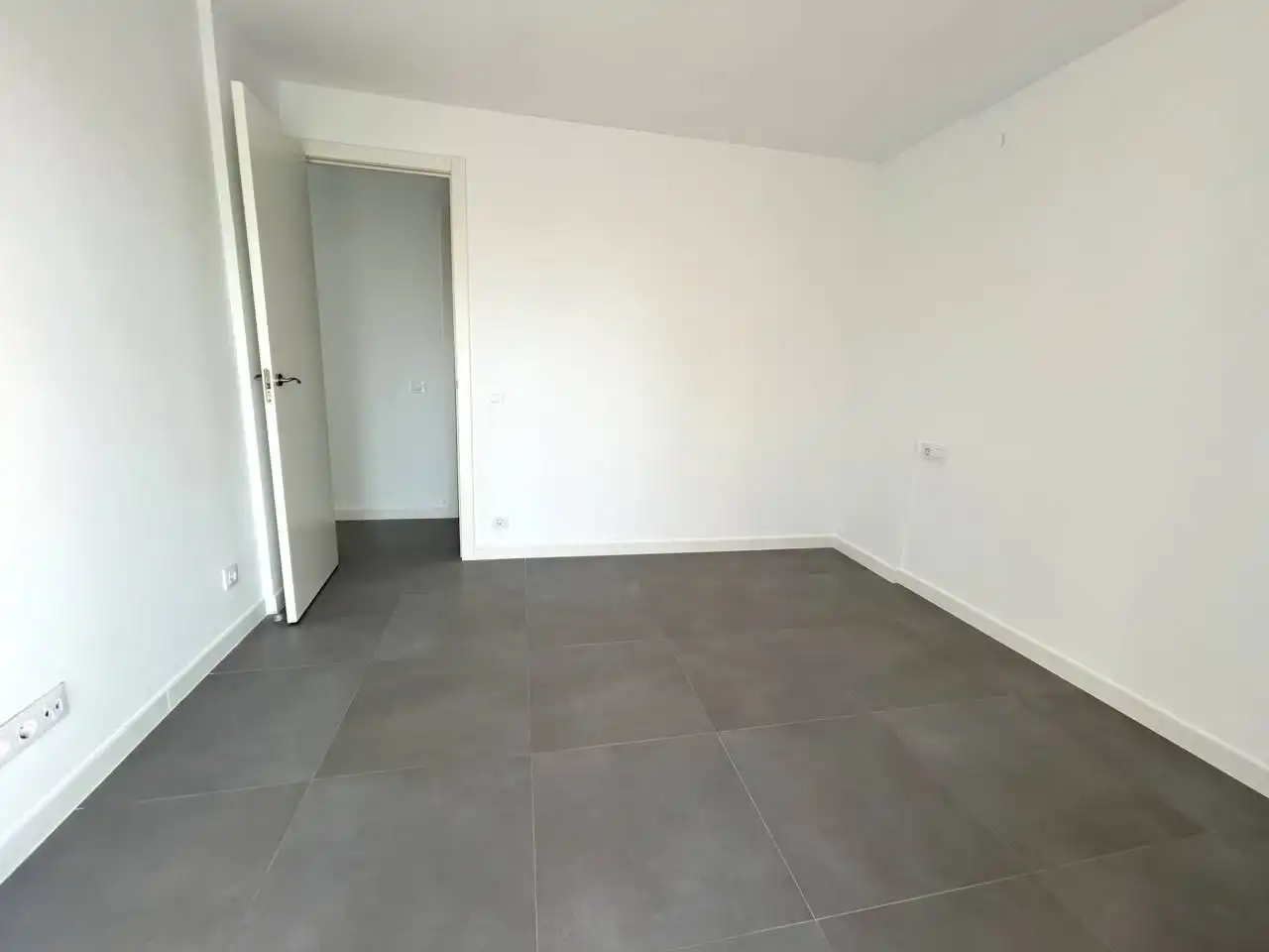 Schlafzimmer von Wohnungen zum Verkauf in Castell d'Aro, Platja d'Aro i s'Agaró mit Balkon und Alarm
