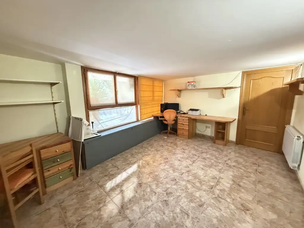 Houses for sale in Avenida Francesc Macia, Avià