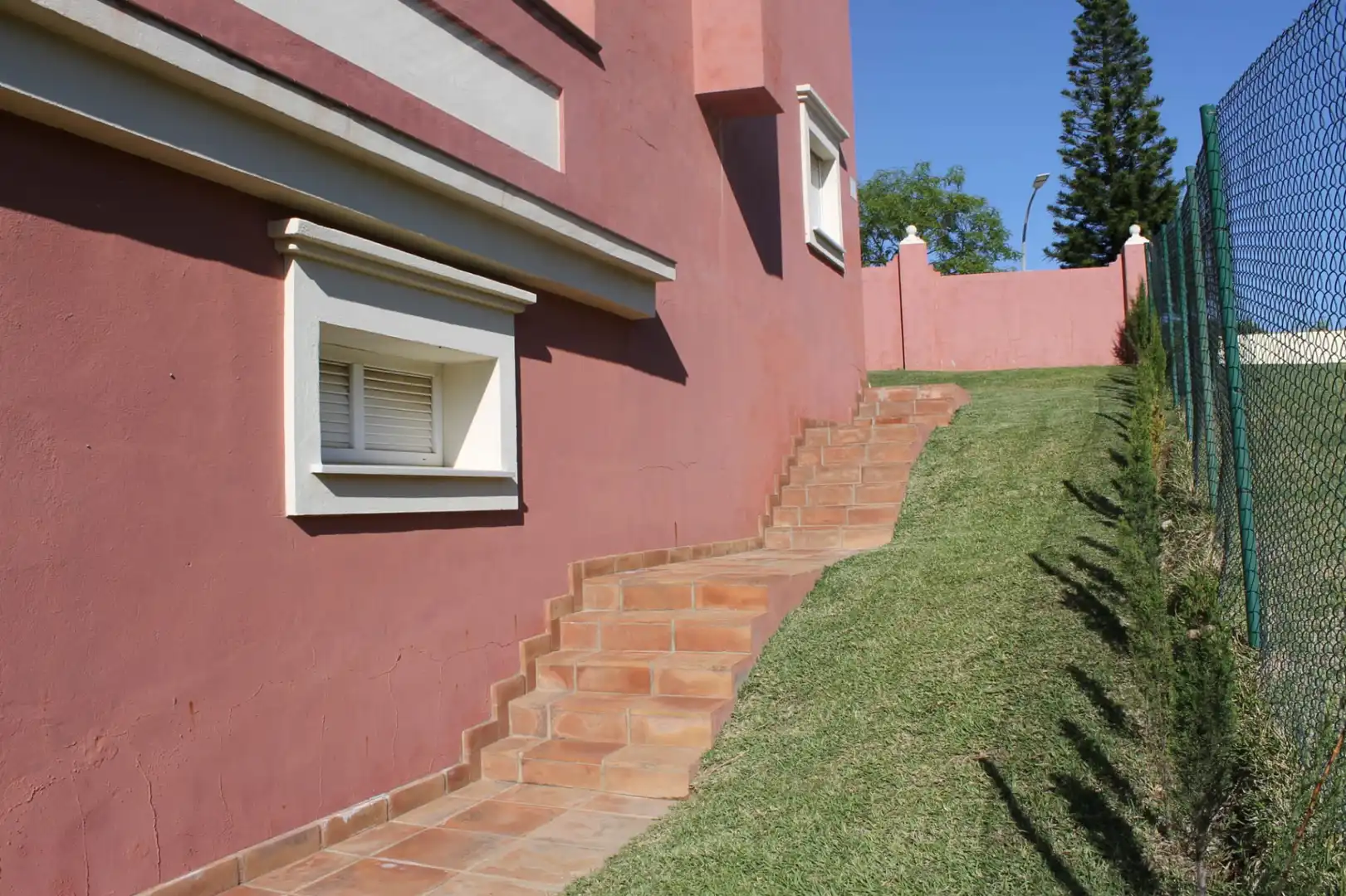 Exterior view of Houses for sale in La Línea de la Concepción  with Private garden, Terrace and Swimming Pool