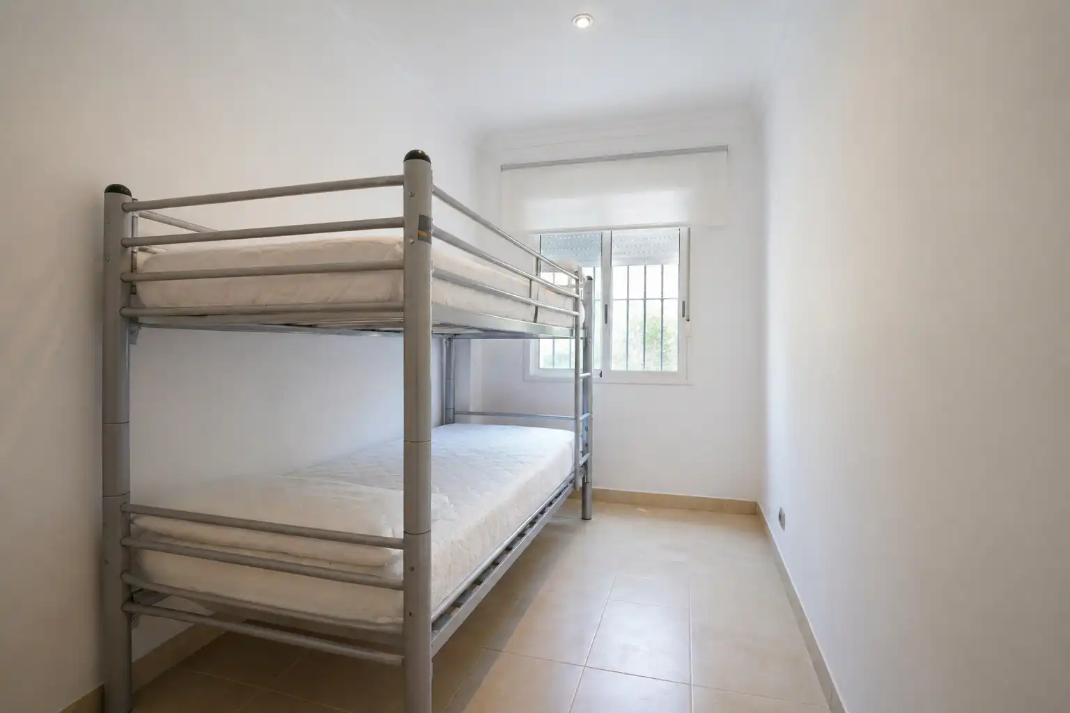 Piso en venta en Plaça Josep Maria Folch i Torres, Mestral