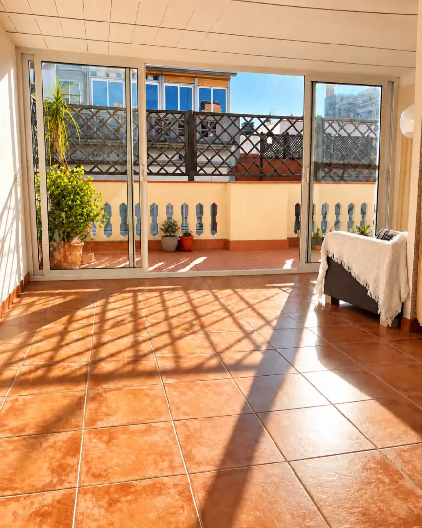 Appartamento con terrazza in vendita a Carrer de Ventalló 24