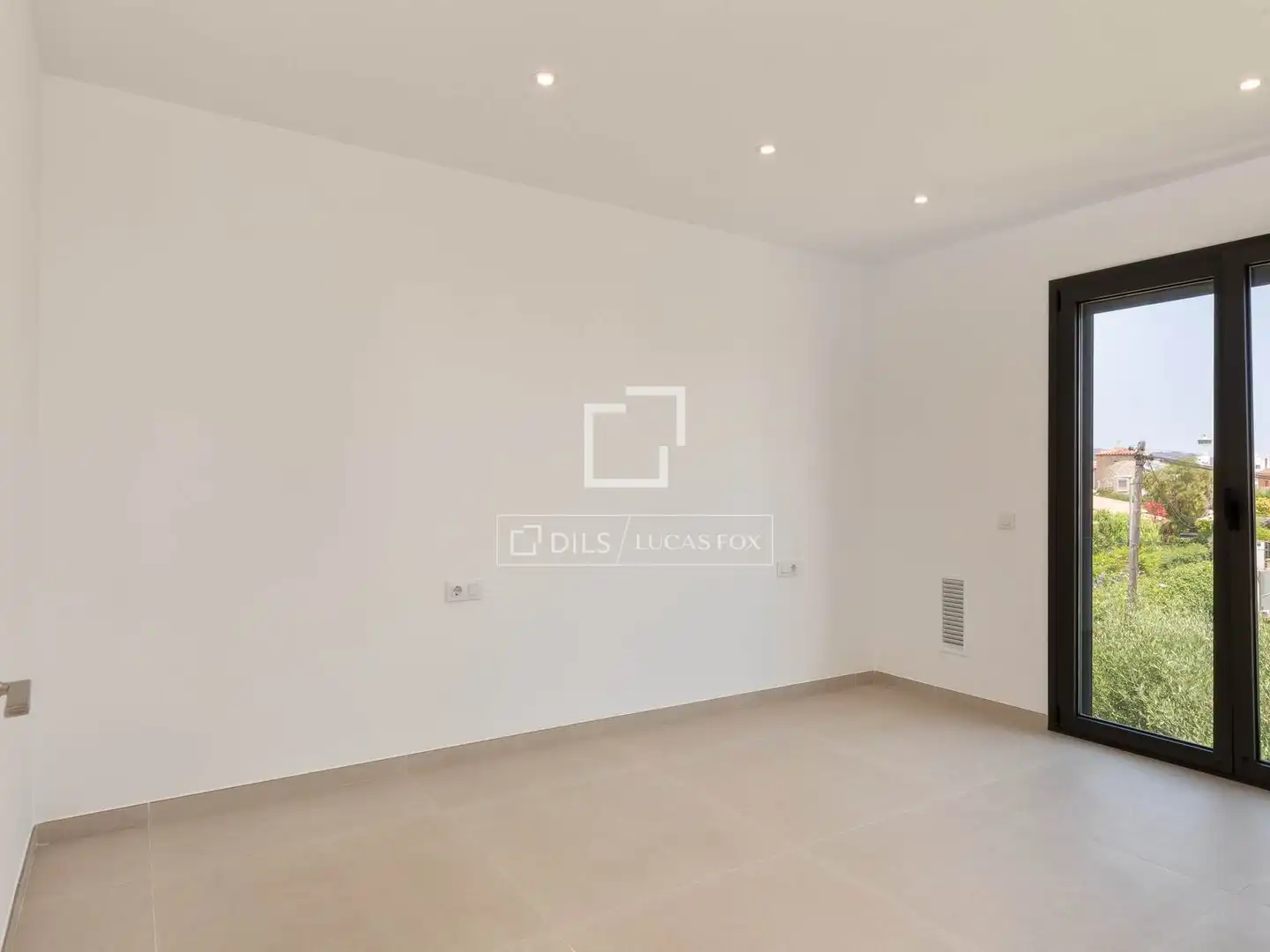 Chalet con piscina en venta en Requesens, imagen 15