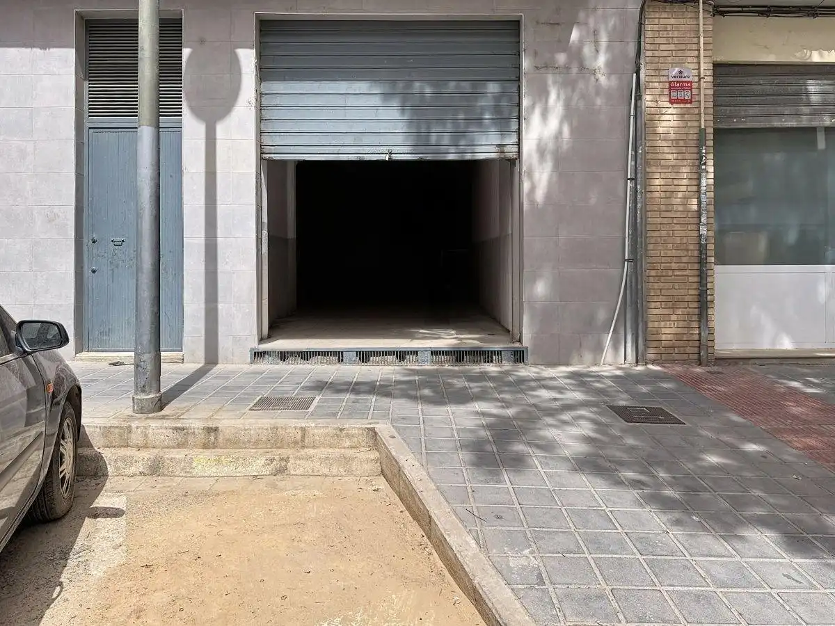 Aparcament de Local en venda en Quart de Poblet