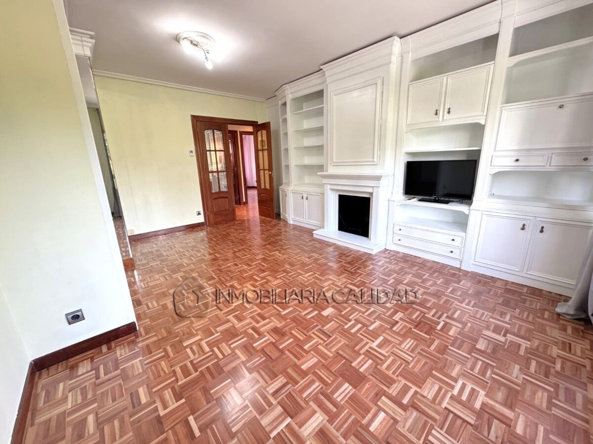 Living room of Flat for sale in Burgos Capital  with Heating and Storage room