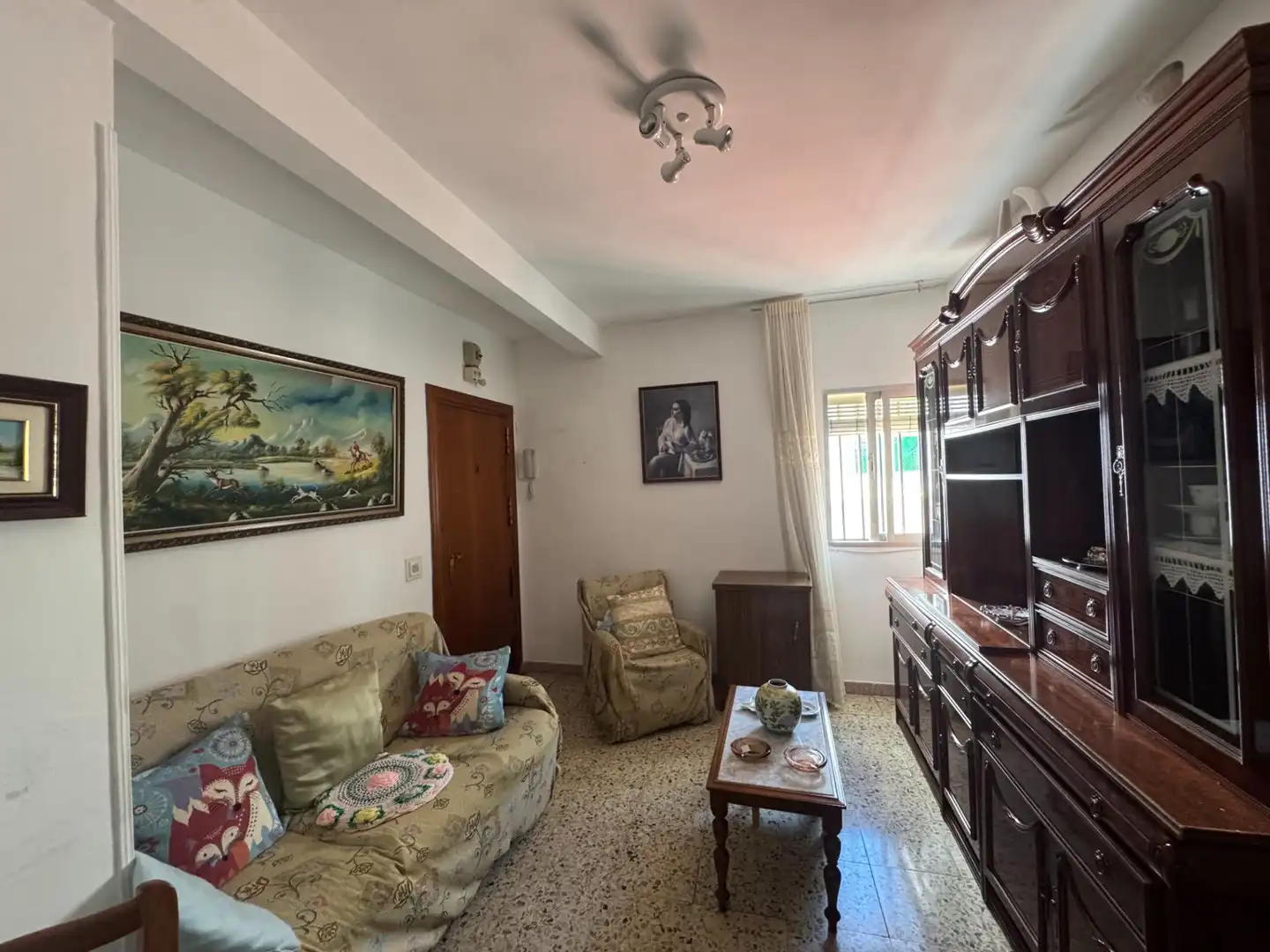 Living room of Flat for sale in Madrid  with Furnished