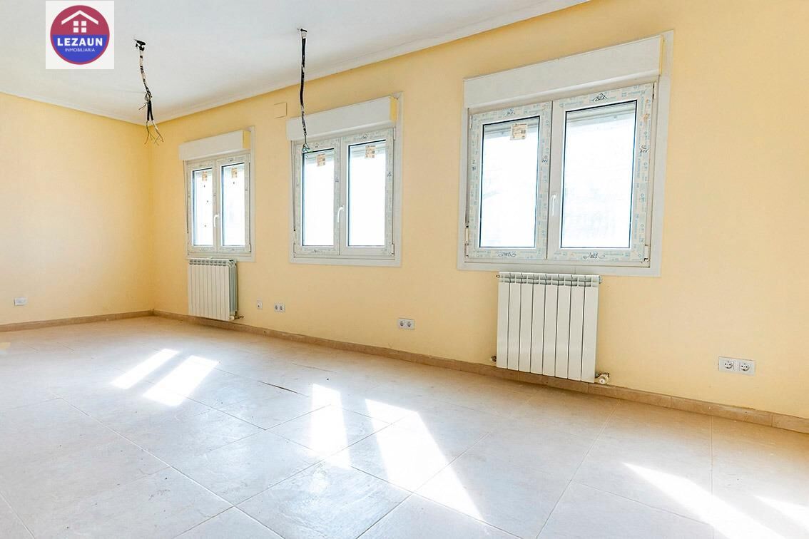 Duplex for sale in Peralta / Azkoien
