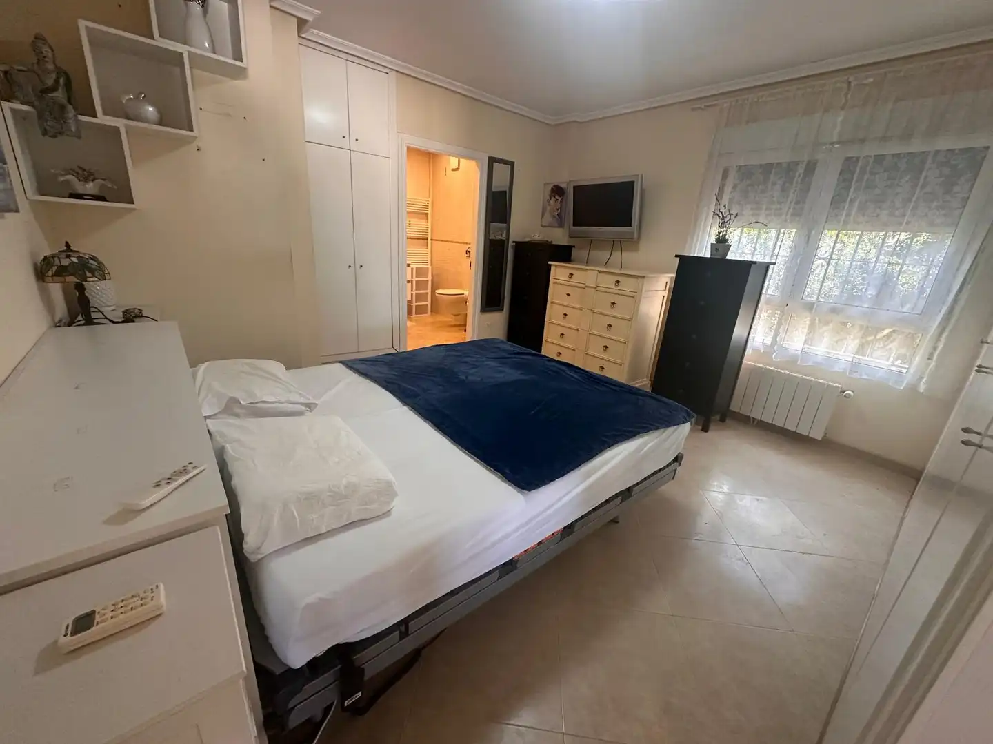 Dormitori de Casa adosada en venda en Daya Nueva amb Aire condicionat, Calefacció i Jardí privat
