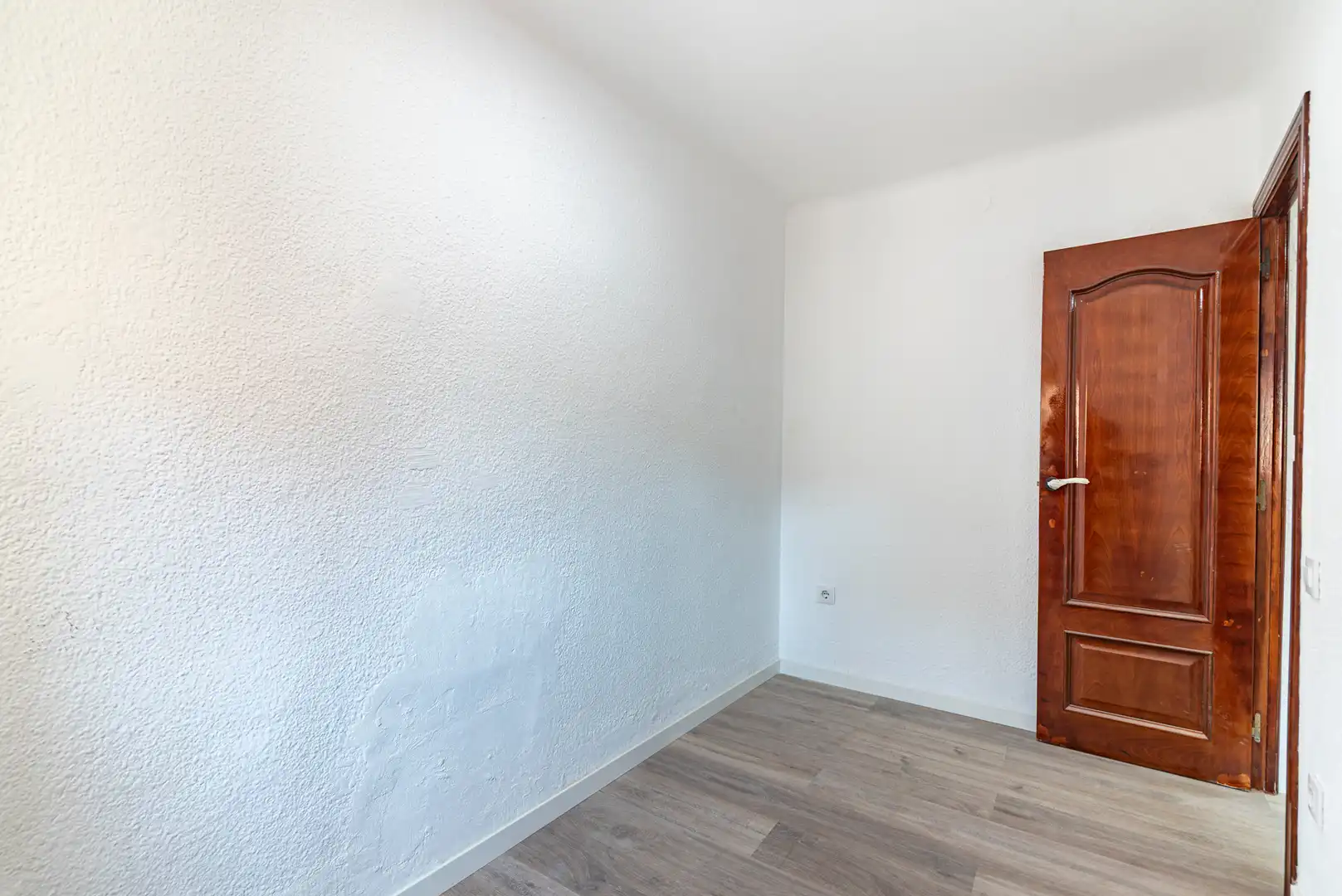Bedroom of Flat for sale in Badalona  with Air Conditioner, Heating and Parquet flooring