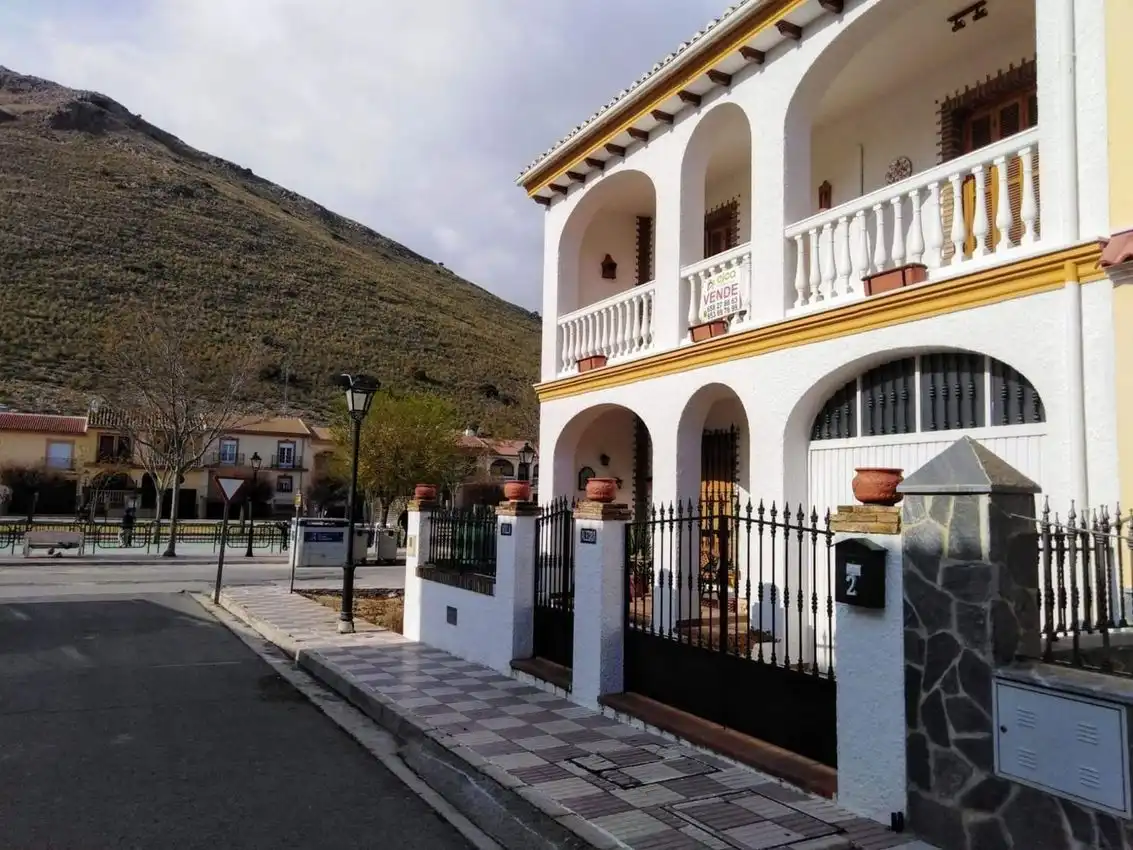 Einfamilien-Reihenhaus zum Verkauf in Cordoba, Archidona