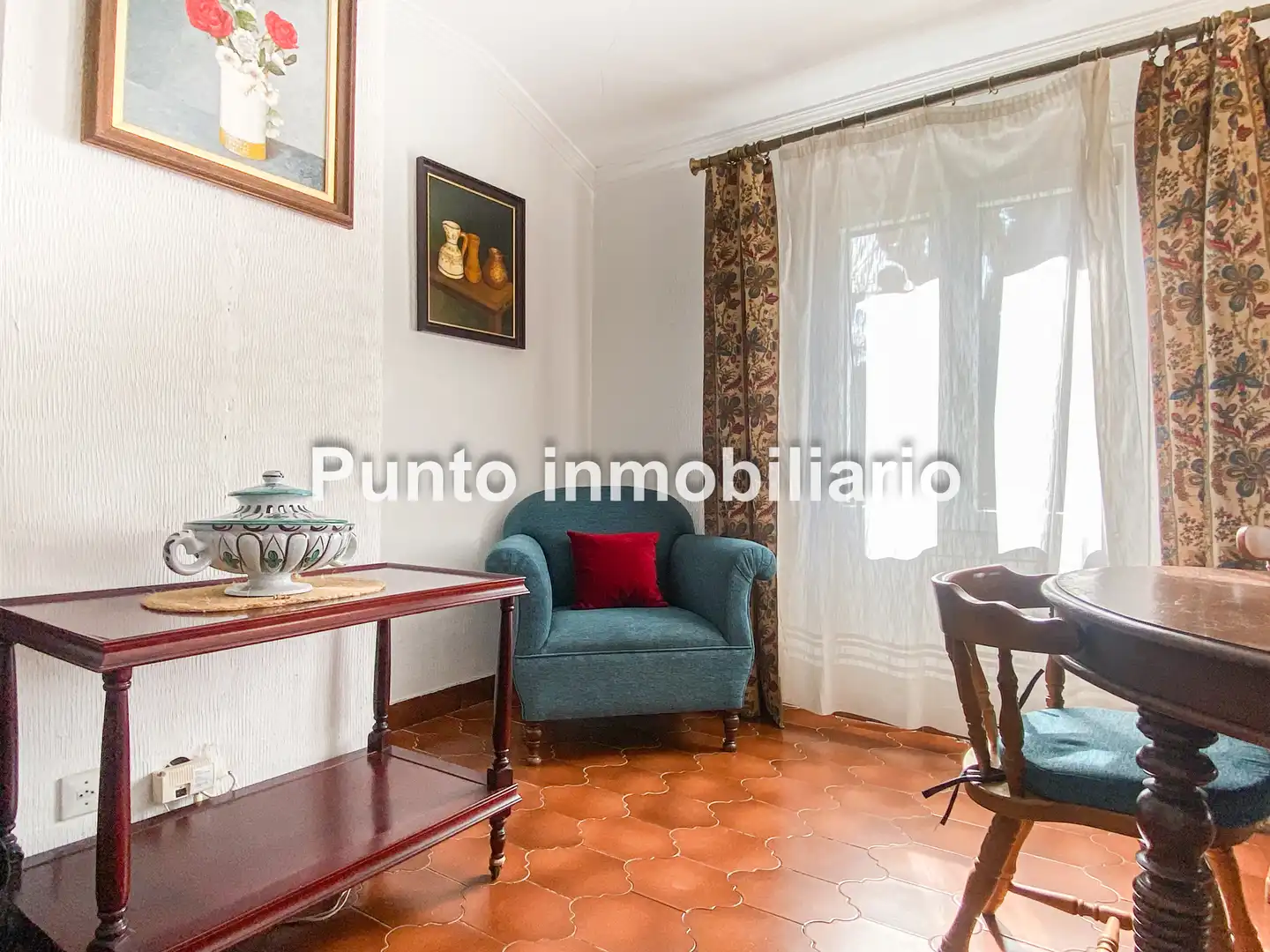 Sala d'estar de Casa o xalet en venda en Valladolid amb Jardí privat i Terrassa