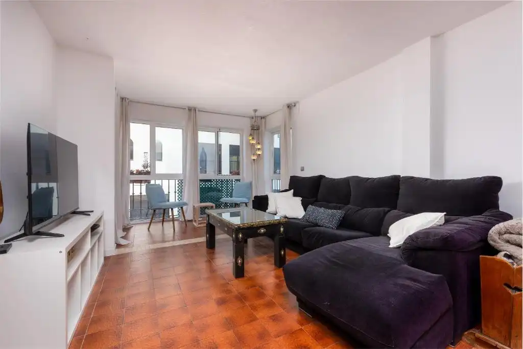 Apartamento con ascensor en venta en Puerto de la Duquesa, imagen 8