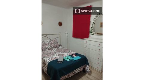 Foto 4 de Habitació a Peñamefecit - Avda Barcelona, Jaén Capital