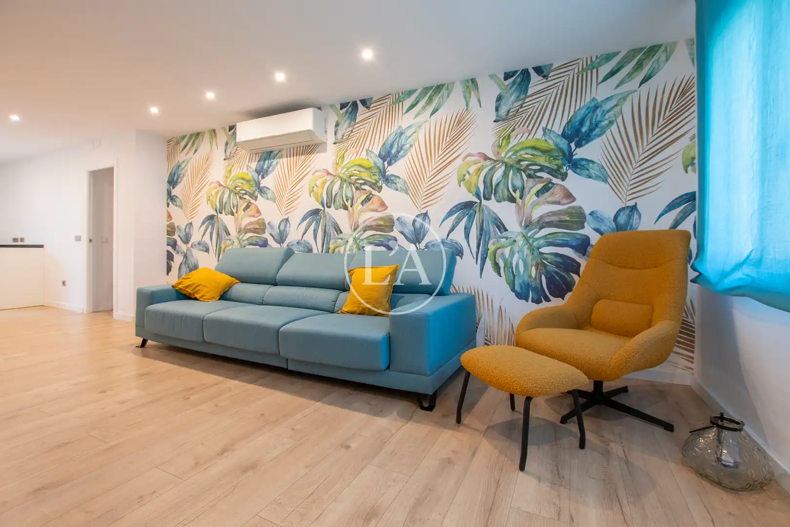 Wohnzimmer von Einfamilien-Reihenhaus zum Verkauf in Cambrils mit Klimaanlage, Heizung und Privatgarten