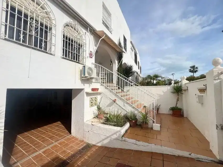 Detached homes for sale in La Colina