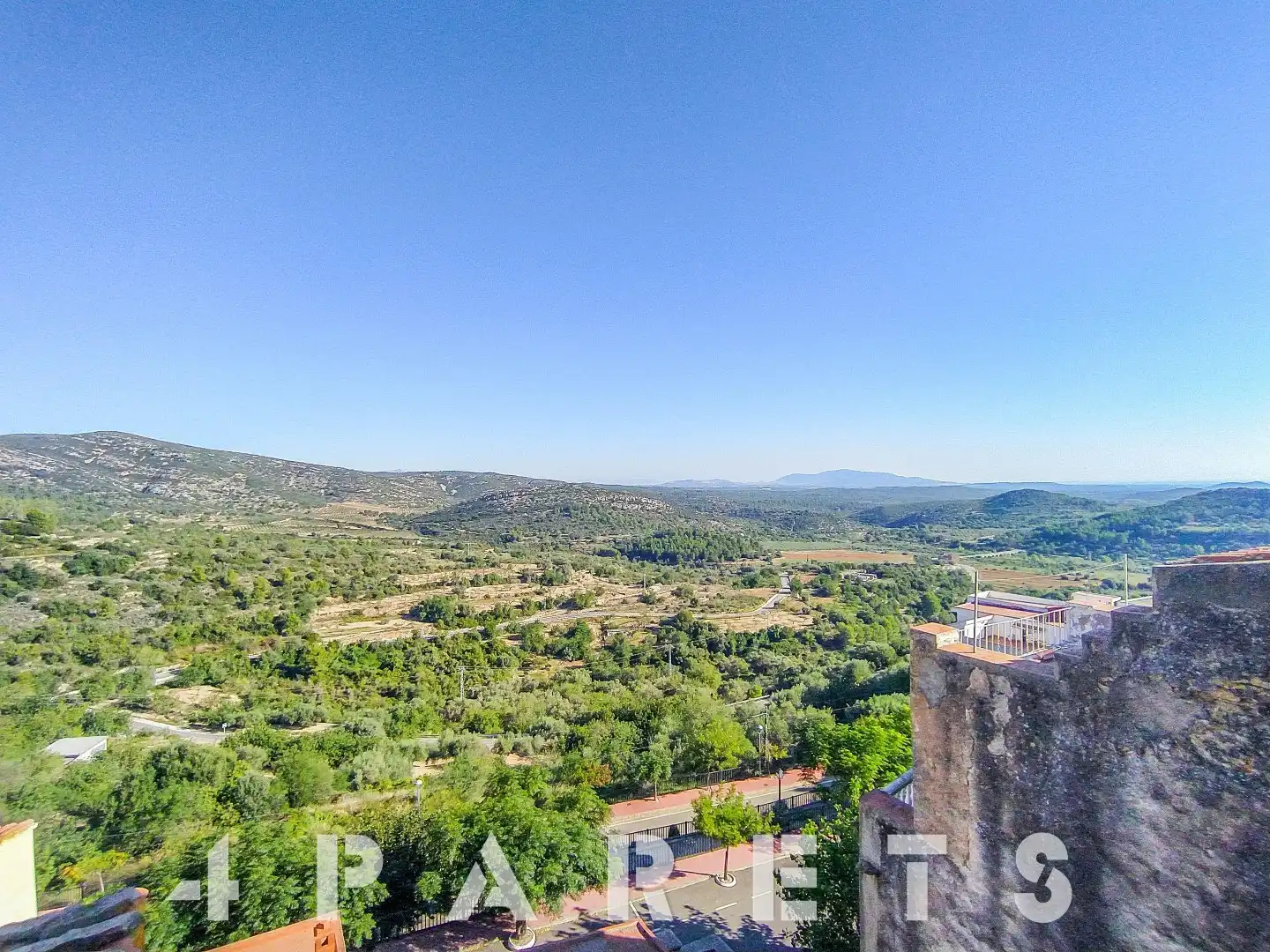 Vista exterior de Casa adosada en venta en Cervera del Maestre con Terraza, Trastero y Horno