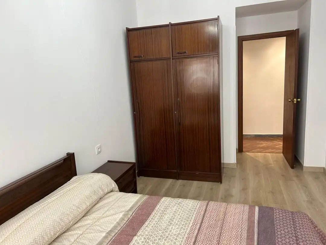 Schlafzimmer von Wohnung zur Miete in Vitoria - Gasteiz mit Heizung, Terrasse und Abstellraum