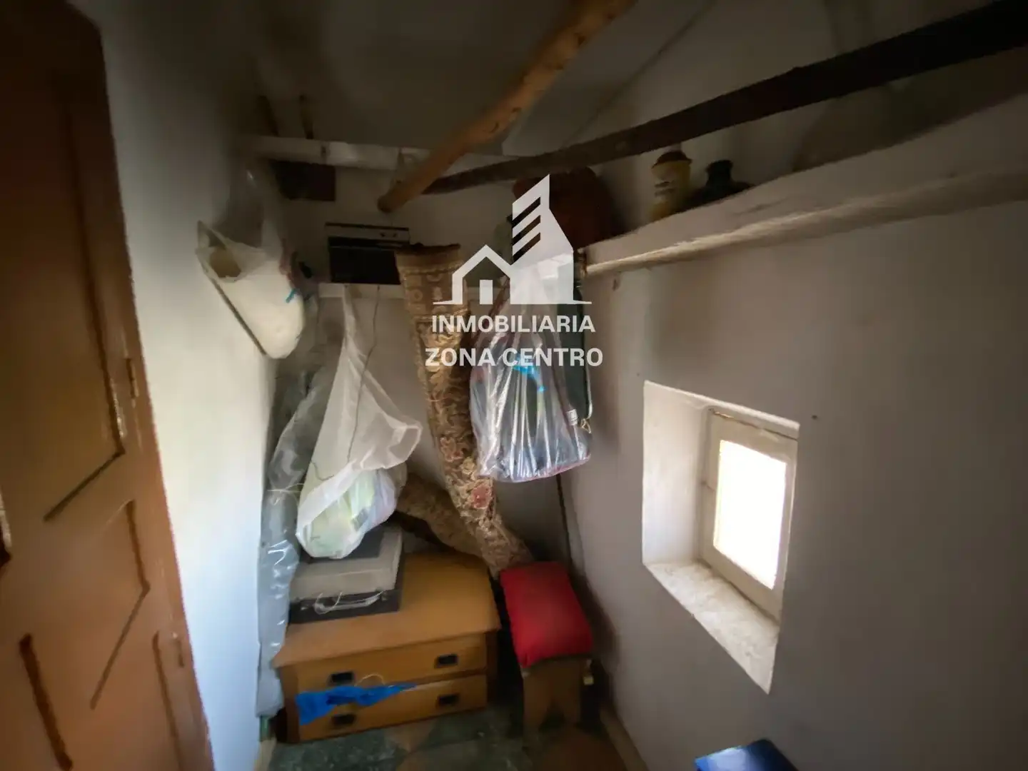 Casa adosada en venta en Baltanás con Calefacción, Jardín privado y Amueblado