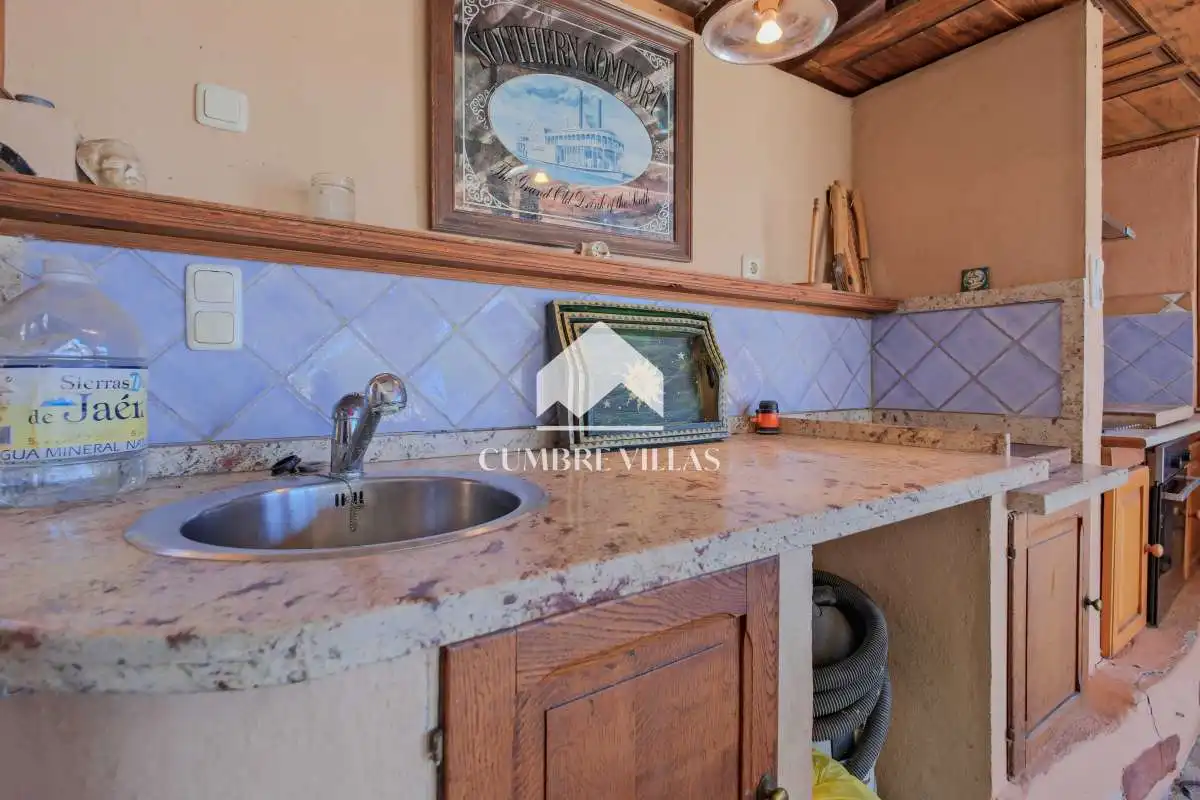 Cocina de Finca rústica en venta en Almuñécar con Jardín privado, Terraza y Trastero