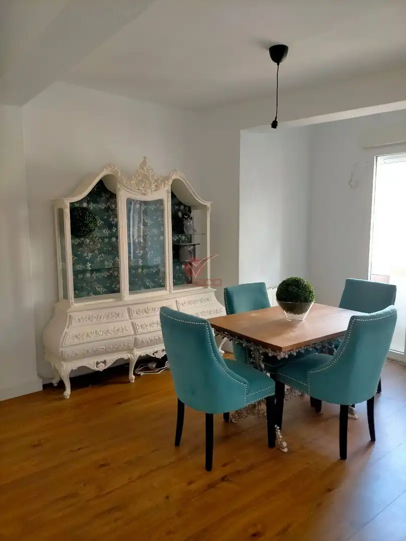 Piso en venta en DIEGO JIMENEZ, Centro