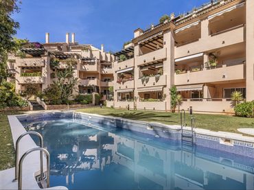 Apartament amb piscina en venda a Milla de Oro