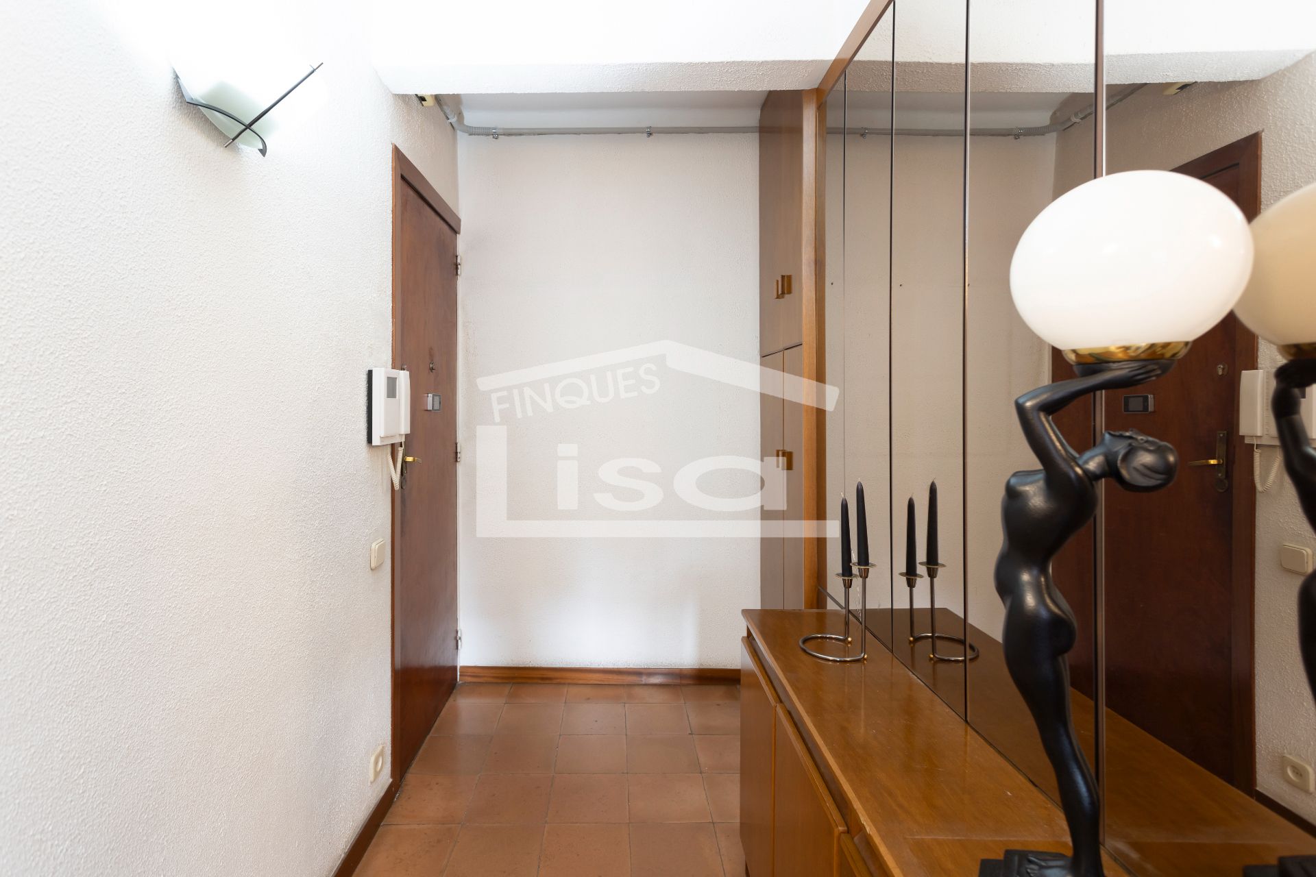 Flat for sale in  Barcelona Capital  with Air Conditioner and Terrace