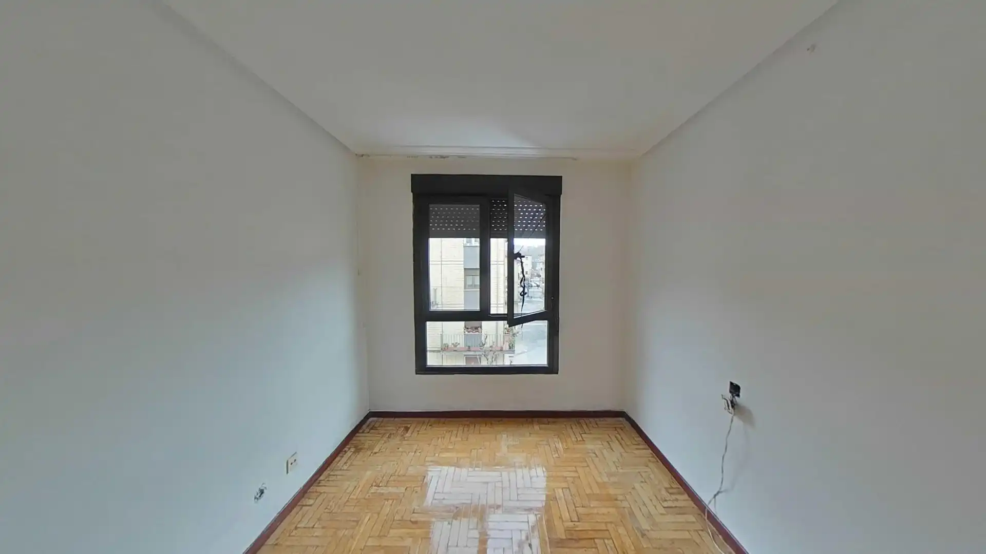 Habitación de Dúplex en venta en Laviana con Parquet y Trastero