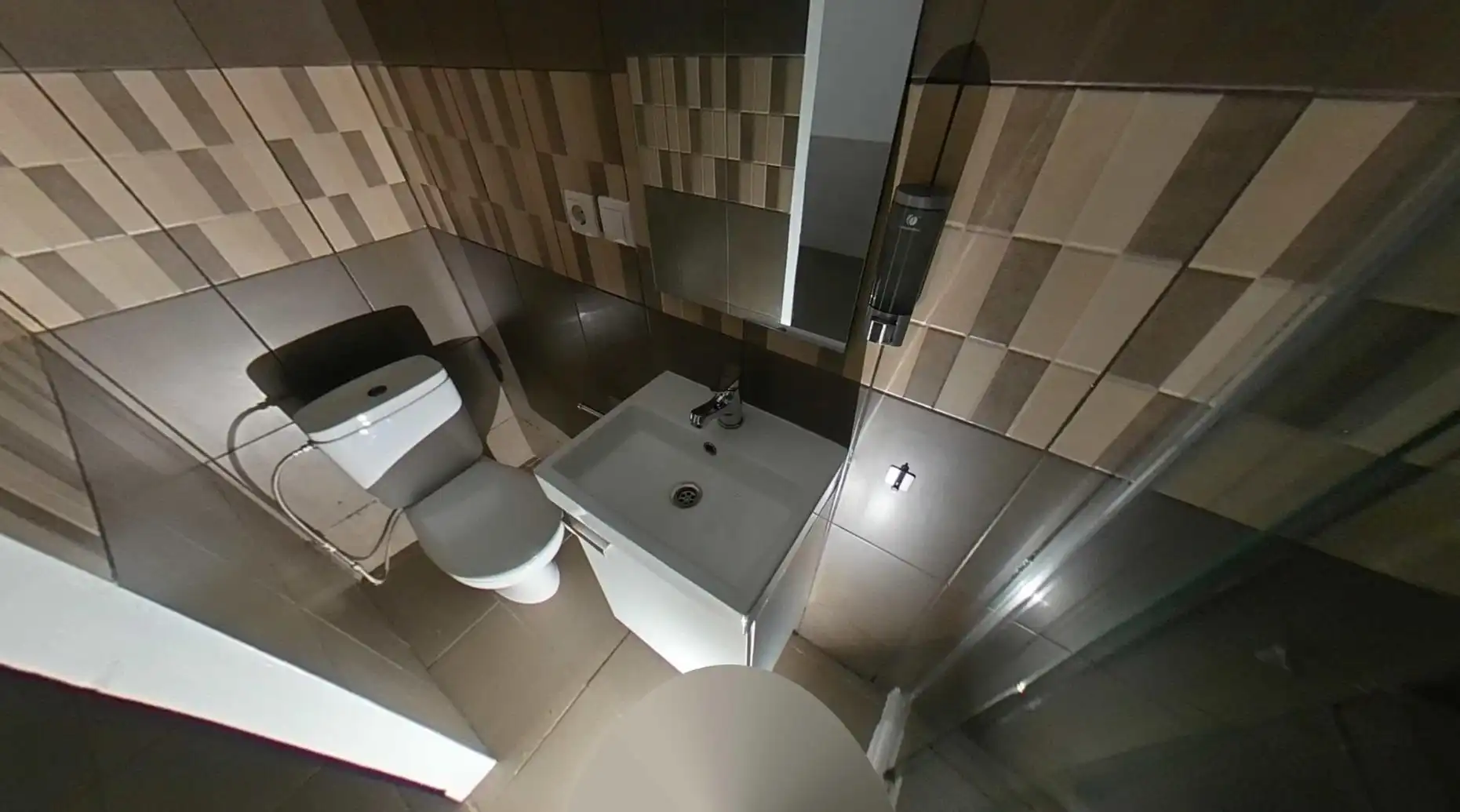 Badezimmer von Erdgeschoss zum Verkauf in Barcelona