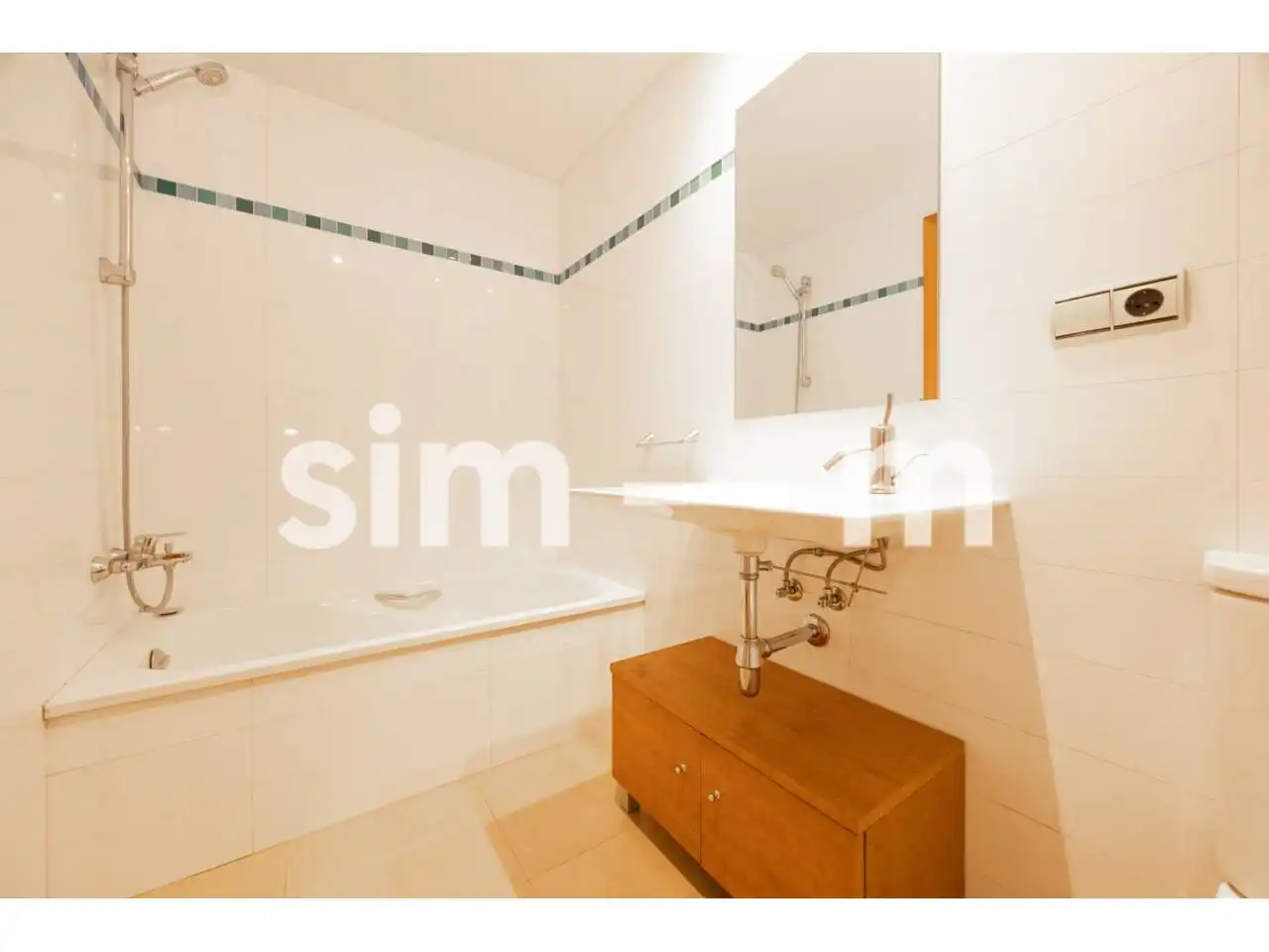 Bathroom of Flat for sale in Vic  with Heating, Parquet flooring and Terrace