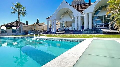 Magnífica Villa de Lujo en Venta en el Prestigioso Valle del Gol de Marbella, Nueva Andalucía, Málaga.
