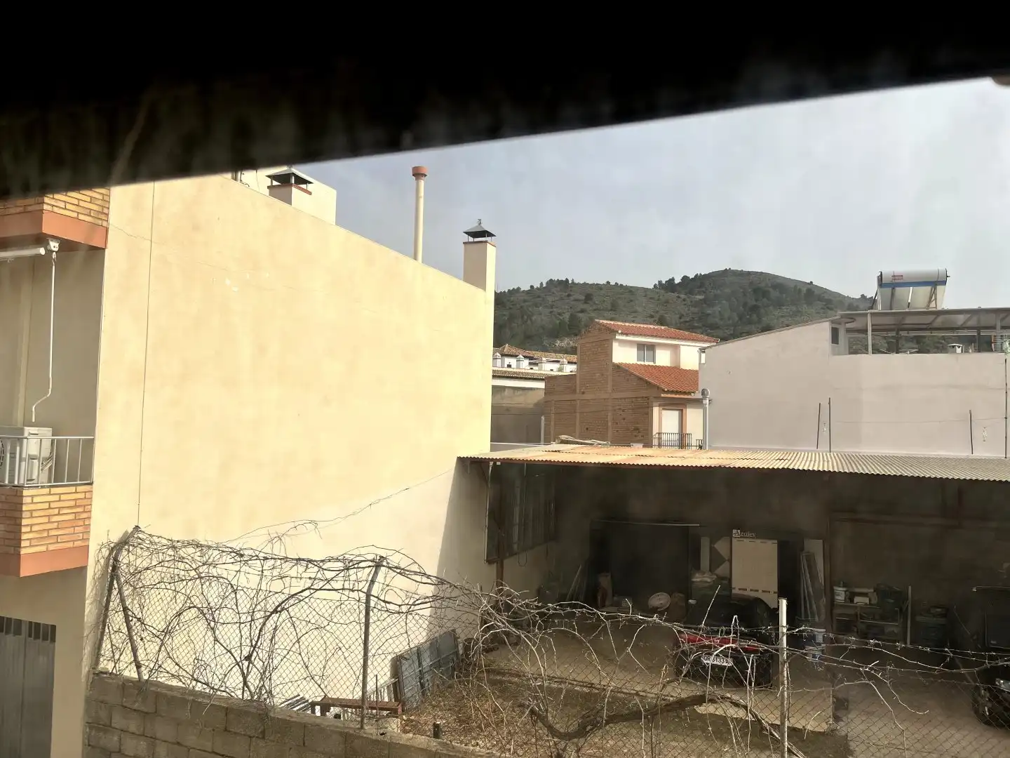 Vista exterior de Casa o xalet en venda en Vélez de Benaudalla amb Jardí privat i Moblat