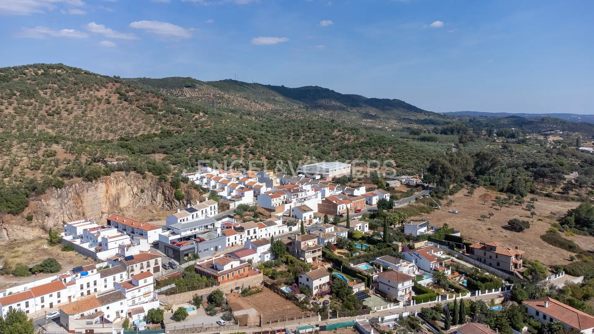 Vista exterior de Casa o xalet en venda en Constantina amb Calefacció