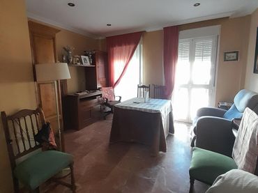 Casa amb balcó en venda a Sur