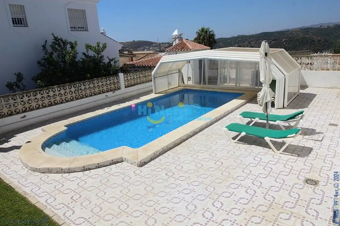 Xalet amb piscina en venda a Torre del Mar, imagen 2