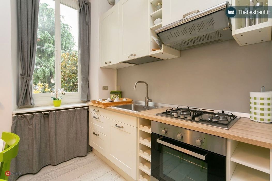 Kitchen of Flat to rent in  Cádiz Capital  with Furnished, TV and Pets allowed