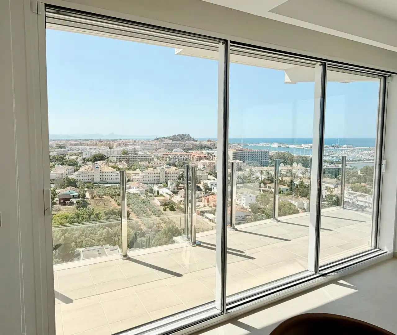 Flat for rent in Las Rotas / Les Rotes